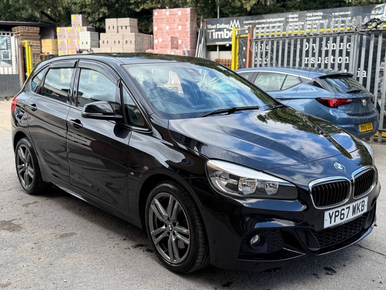 Used BMW 2 Series 2018 for sale - 75984007: Photo 2