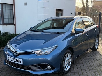 Used Toyota Auris 2015 for sale - 77008044: Photo