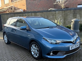 Used Toyota Auris 2015 for sale - 77008044: Photo