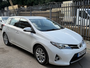 Used Toyota Auris 2014 for sale - 75454779: Photo