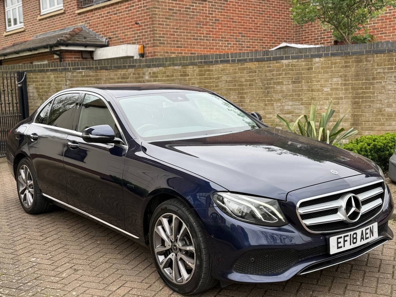 Used Mercedes-Benz E Class 2018 for sale - 78210944: Photo 2