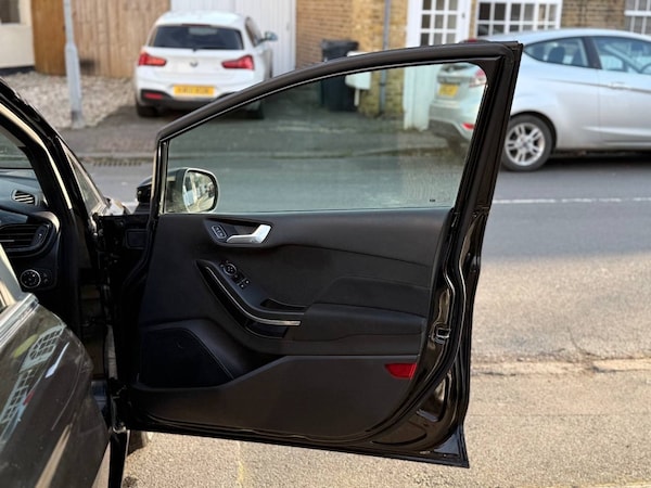 Used Ford Fiesta 2018 for sale - 74969097: Photo 16