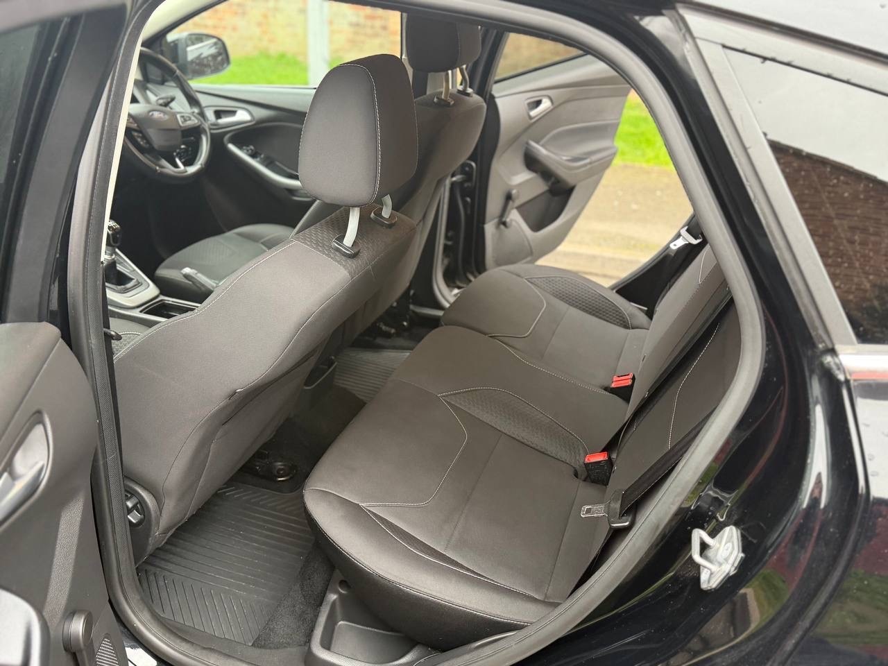 Used Ford Focus 2018 for sale - 78069672: Photo 11