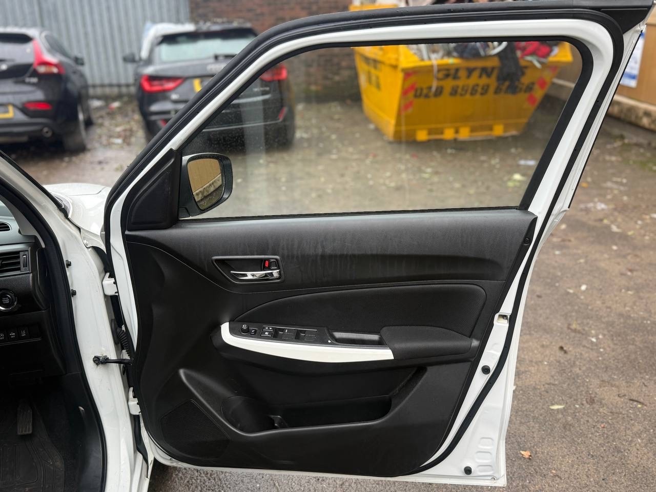 Used Suzuki Swift 2019 for sale - 76770218: Photo 15