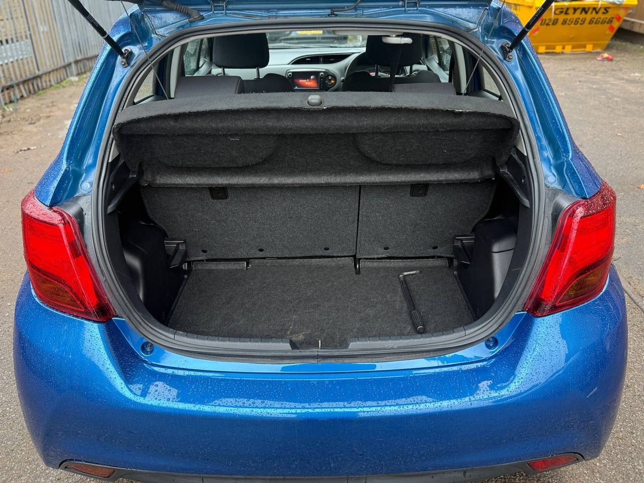 Used Toyota Yaris 2015 for sale - 76799630: Photo 17