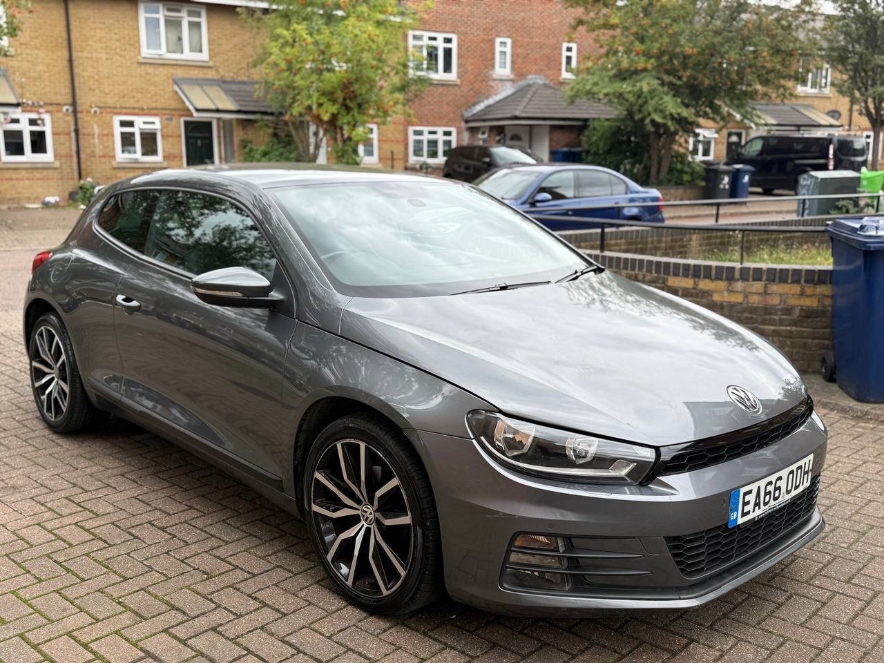 Used Volkswagen Scirocco 2016 for sale - 77164785: Photo 2