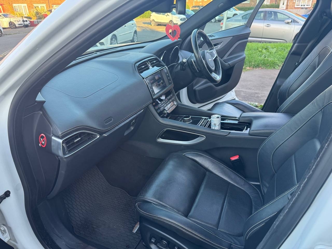 Used Jaguar F-Pace 2016 for sale - 77822725: Photo 9