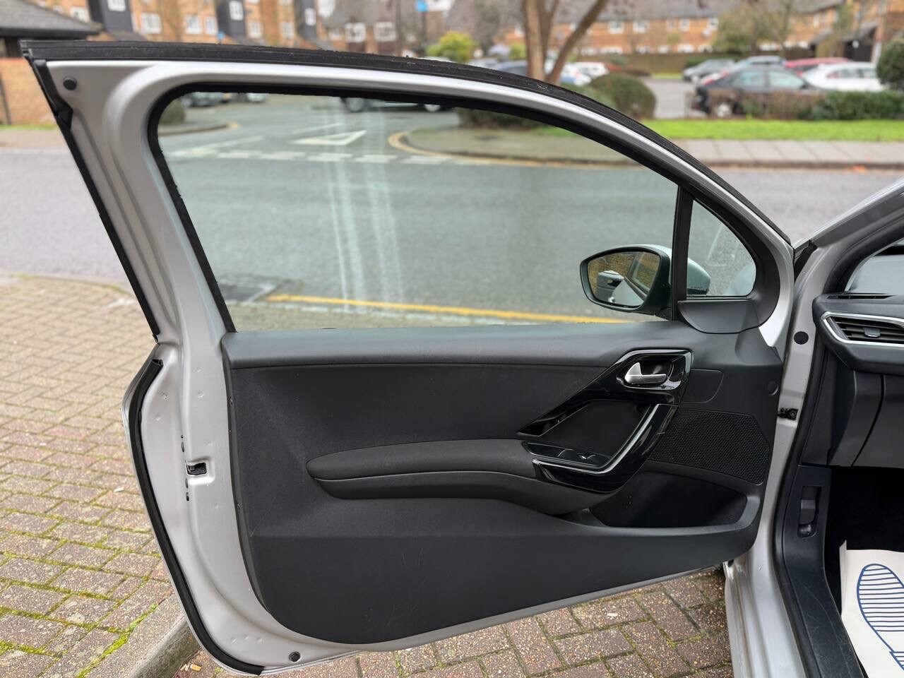 Used Peugeot 208 for sale - 77168031: Photo 14