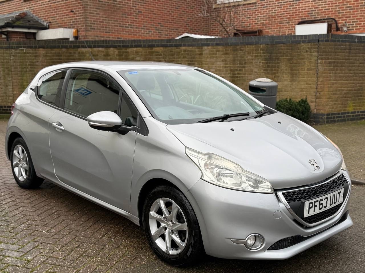 Used Peugeot 208 for sale - 77168031: Photo 2
