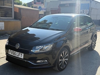 Used Volkswagen Polo 2017 for sale - 75616046: Photo