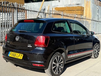 Used Volkswagen Polo 2017 for sale - 75616046: Photo