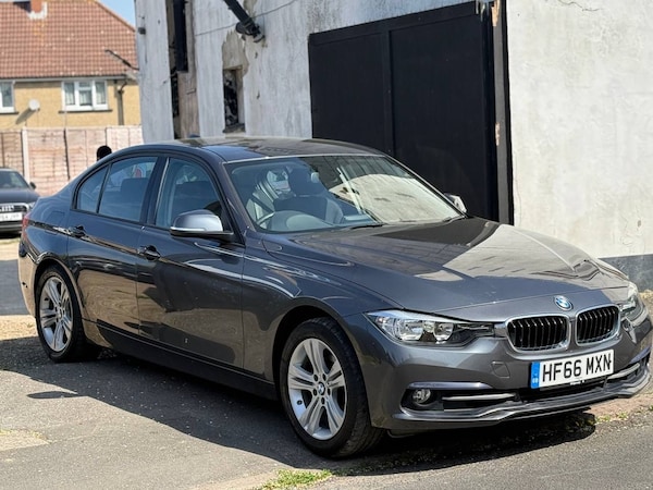 Used BMW 3 Series 2016 for sale - 74802843: Photo 2
