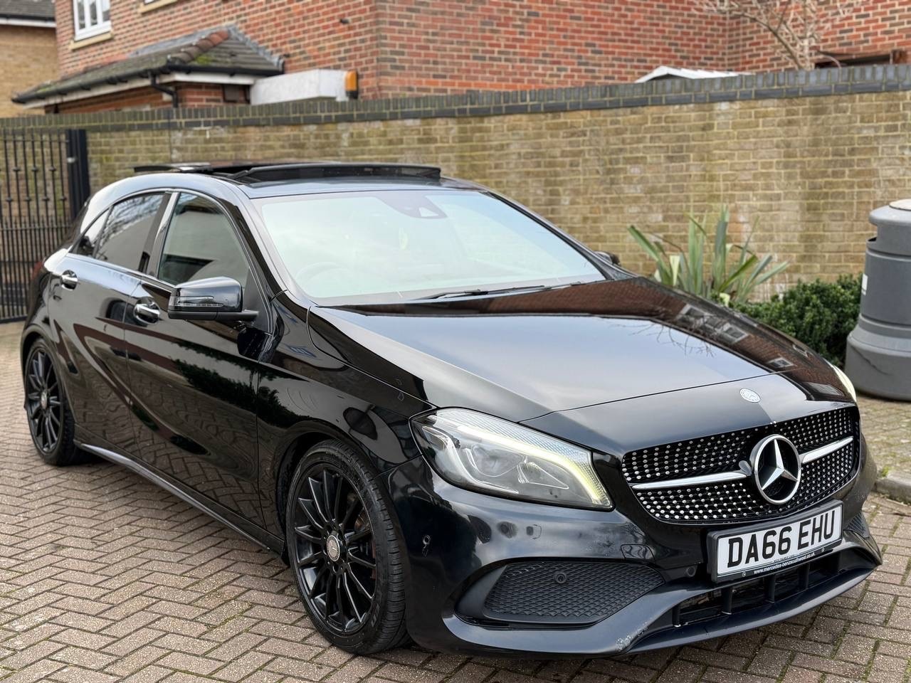 Used Mercedes-Benz A-Class 2017 for sale - 77161217: Photo 2