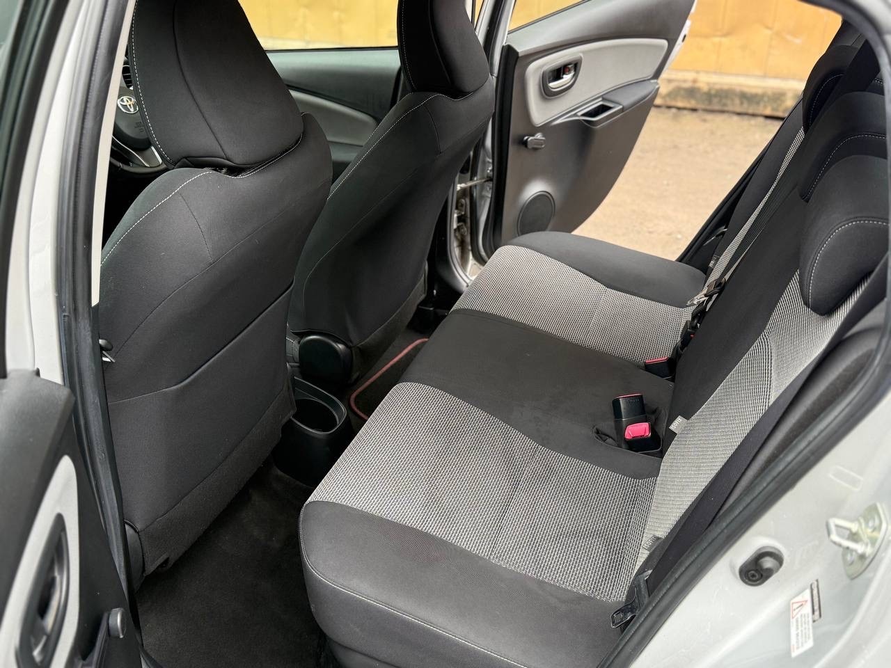 Used Toyota Yaris for sale - 76726157: Photo 10