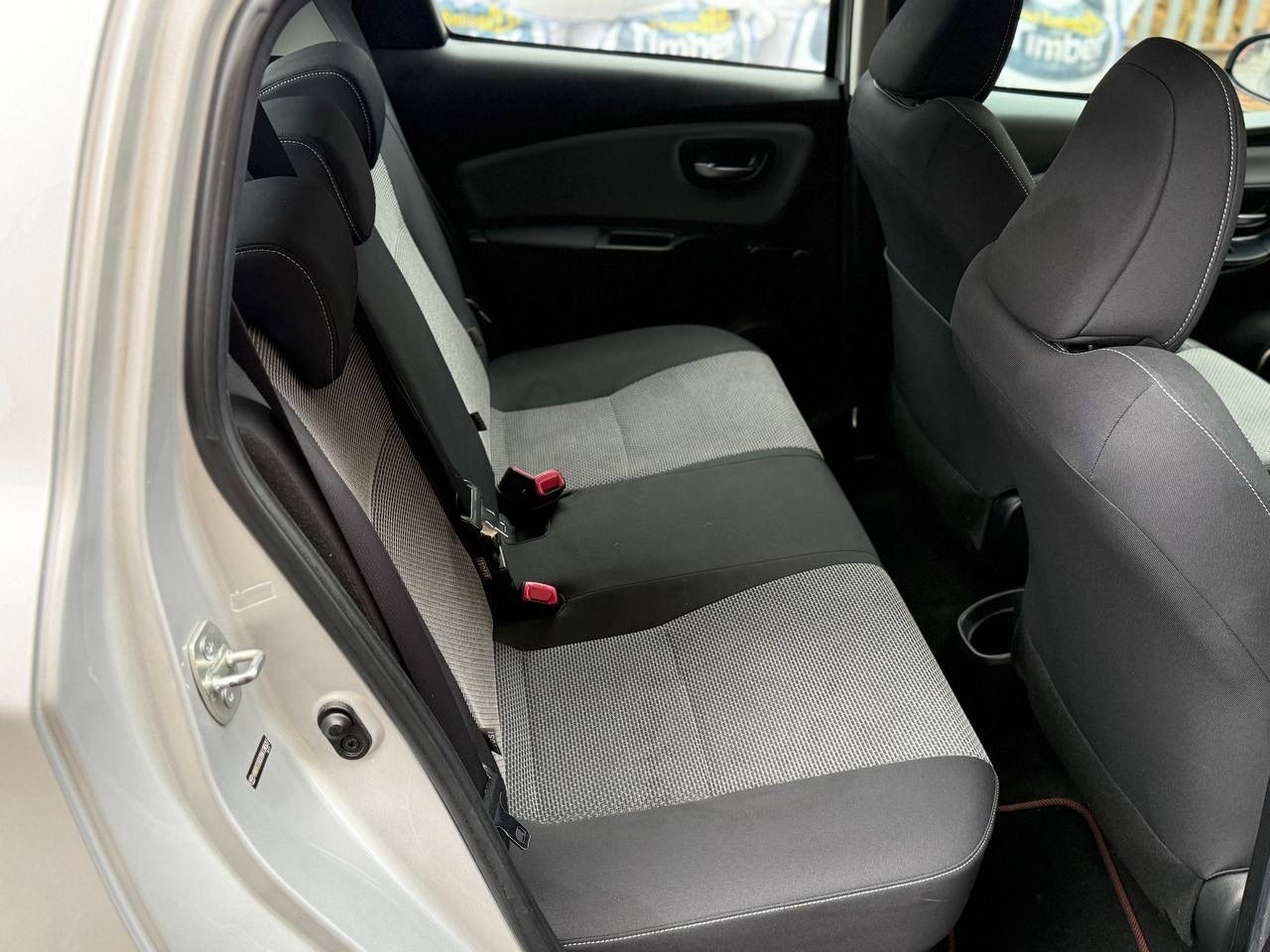 Used Toyota Yaris for sale - 76726157: Photo 11