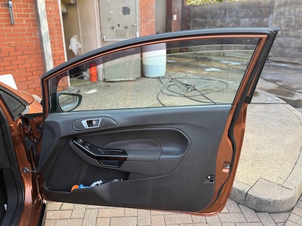Used Ford Fiesta 2013 for sale - 75467061: Photo 9