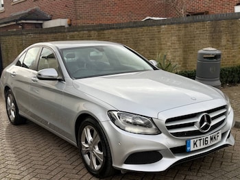 Used Mercedes-Benz C Class 2016 for sale - 77572950: Photo