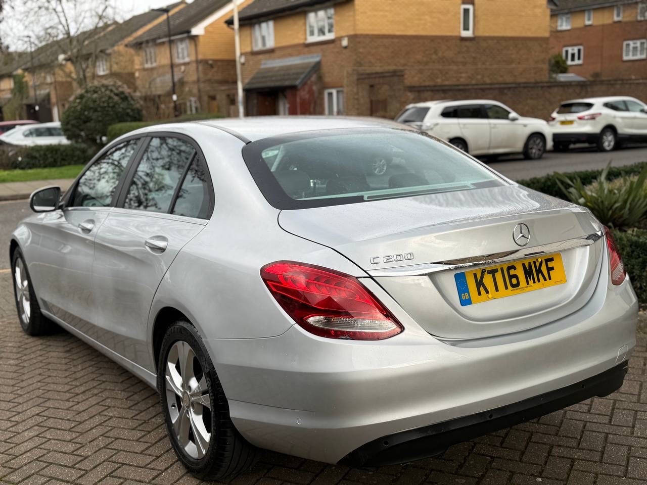 Used Mercedes-Benz C Class 2016 for sale - 77572950: Photo 4