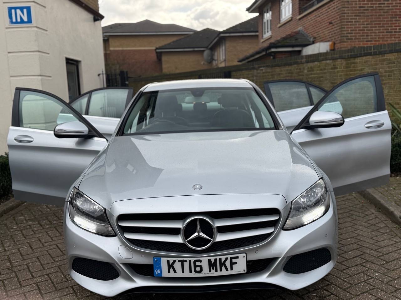 Used Mercedes-Benz C Class 2016 for sale - 77572950: Photo 5