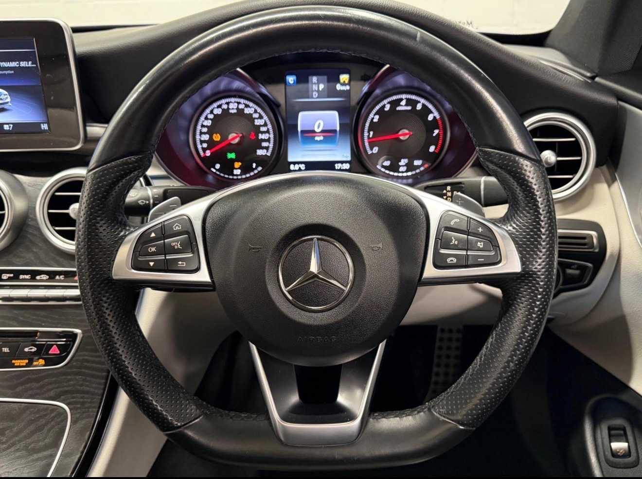 Used Mercedes-Benz C Class 2017 for sale - 77536143: Photo 12