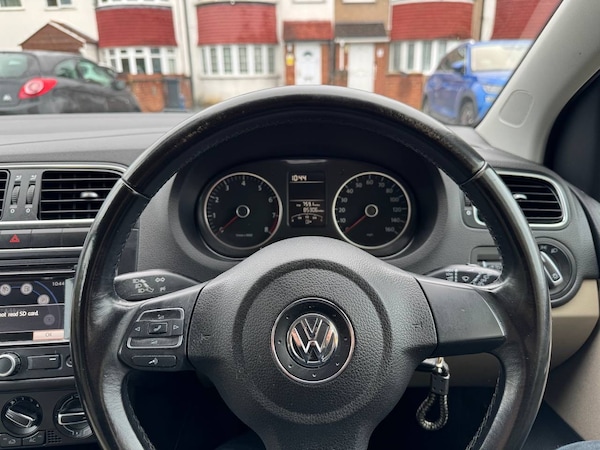 Used Volkswagen Polo 2011 for sale - 75116622: Photo 7