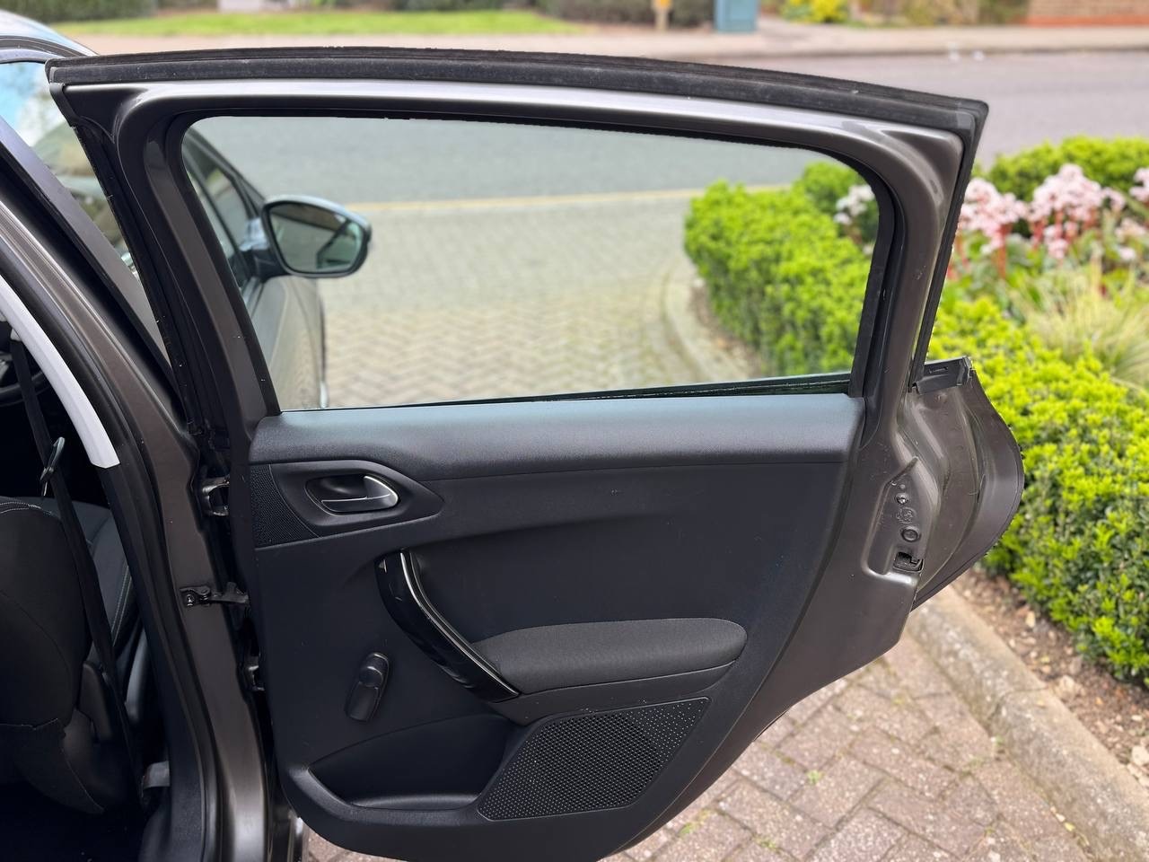 Used Peugeot 208 2017 for sale - 78109906: Photo 16