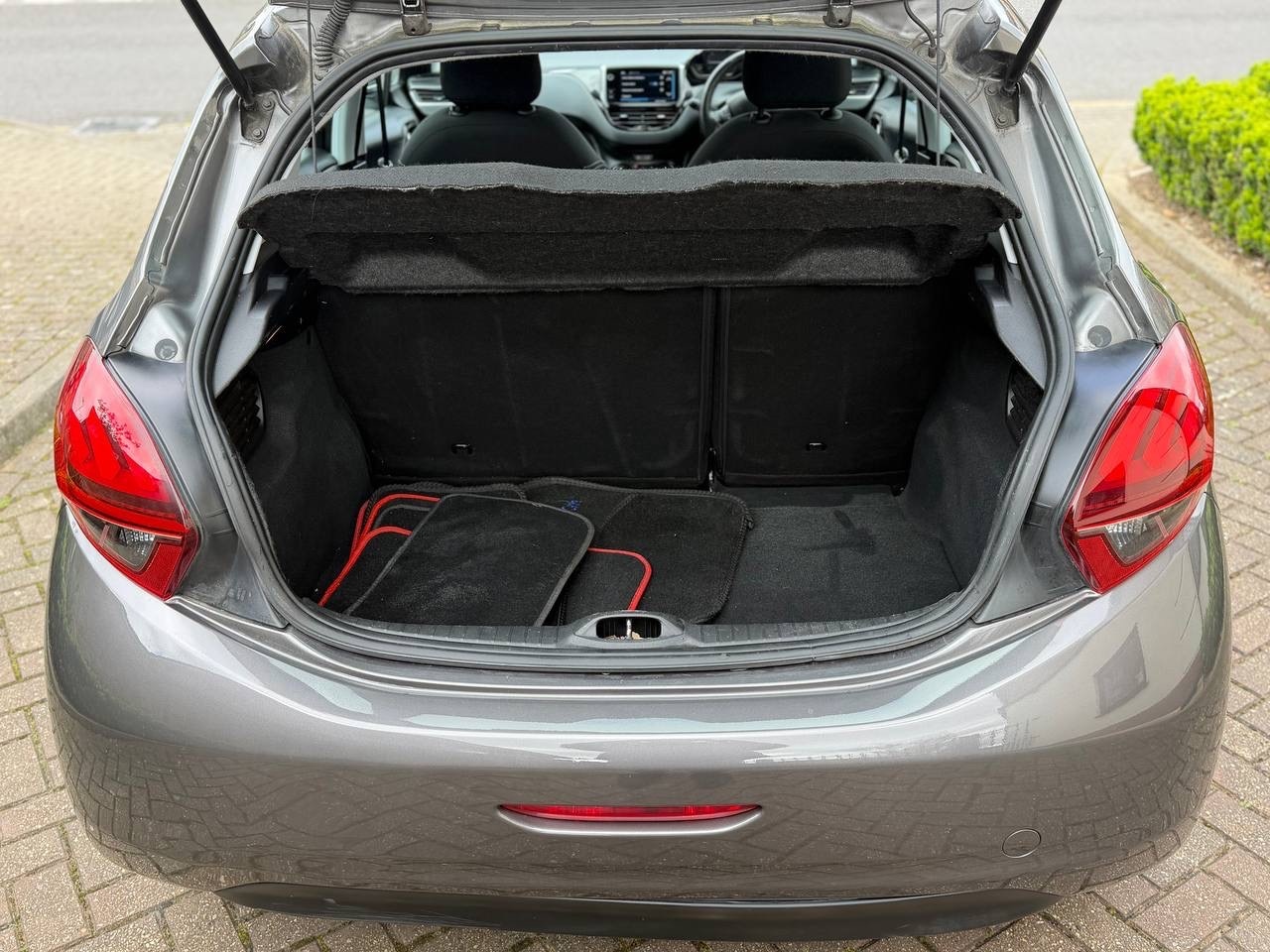 Used Peugeot 208 2017 for sale - 78109906: Photo 19