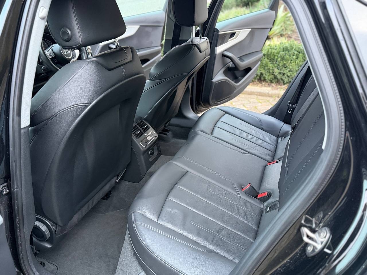 Used Audi A4 2017 for sale - 77500979: Photo 10