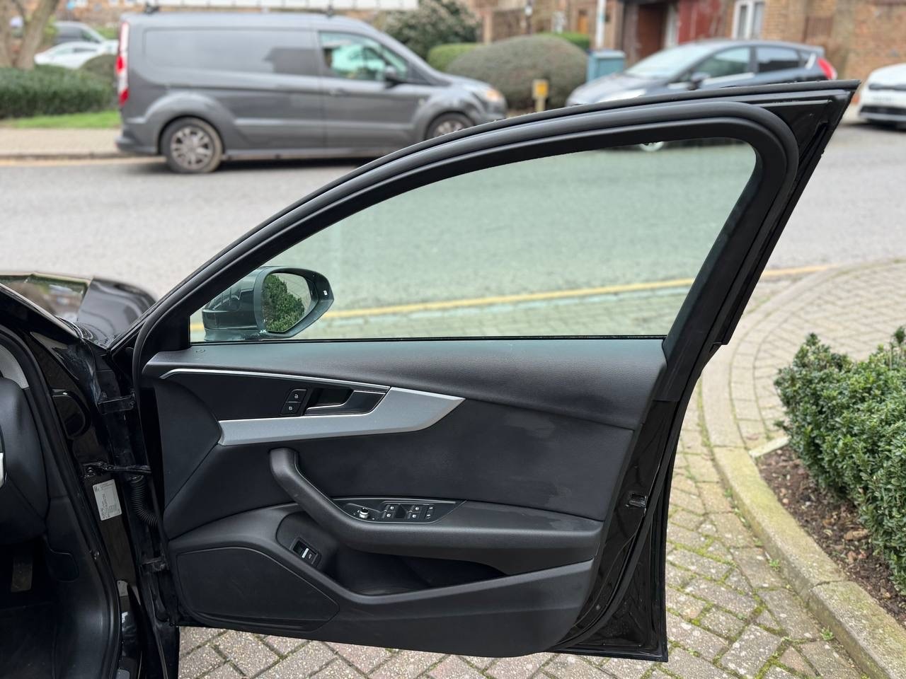 Used Audi A4 2017 for sale - 77500979: Photo 16