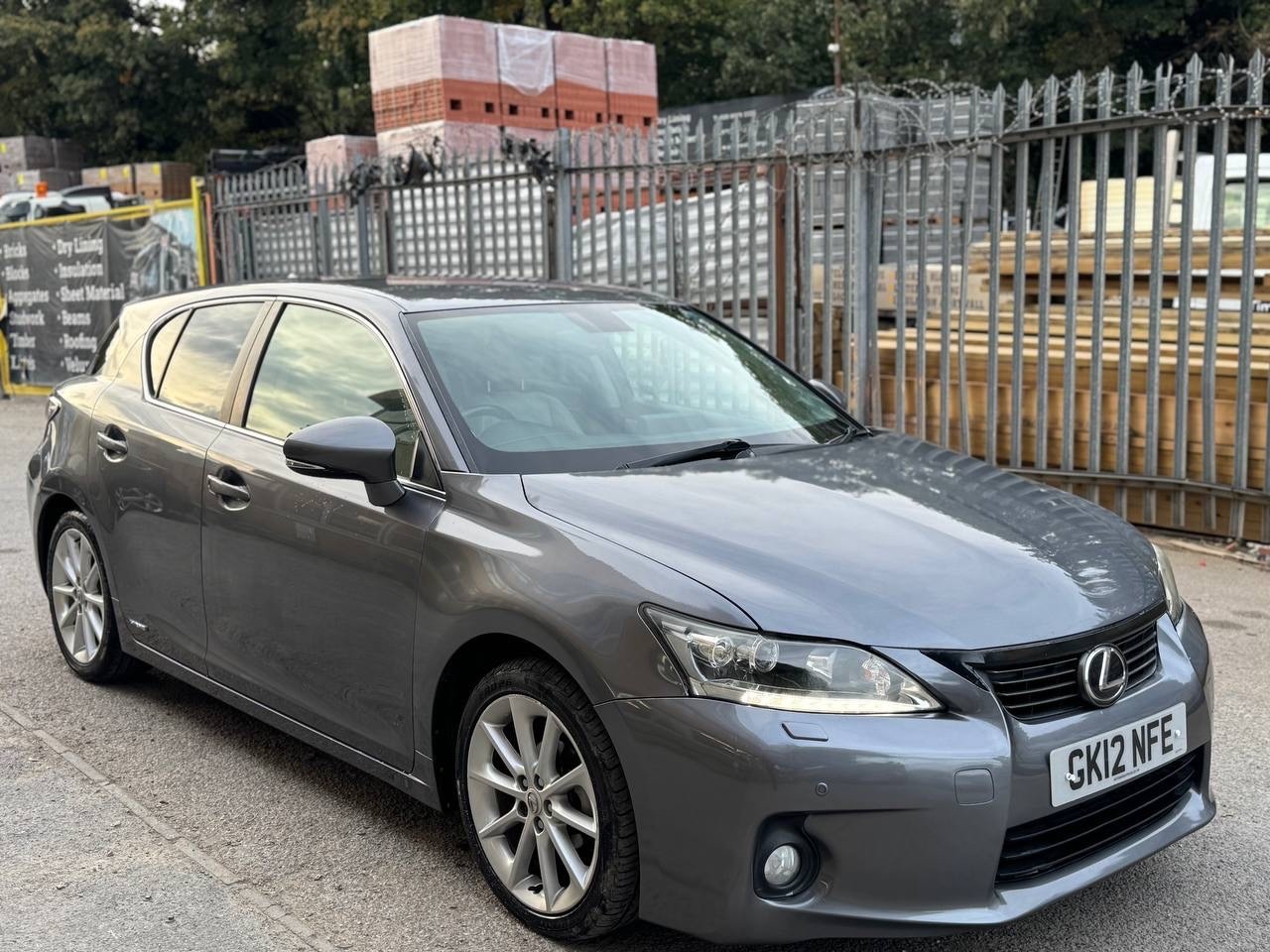 Used Lexus CT 2012 for sale - 76225434: Photo 2