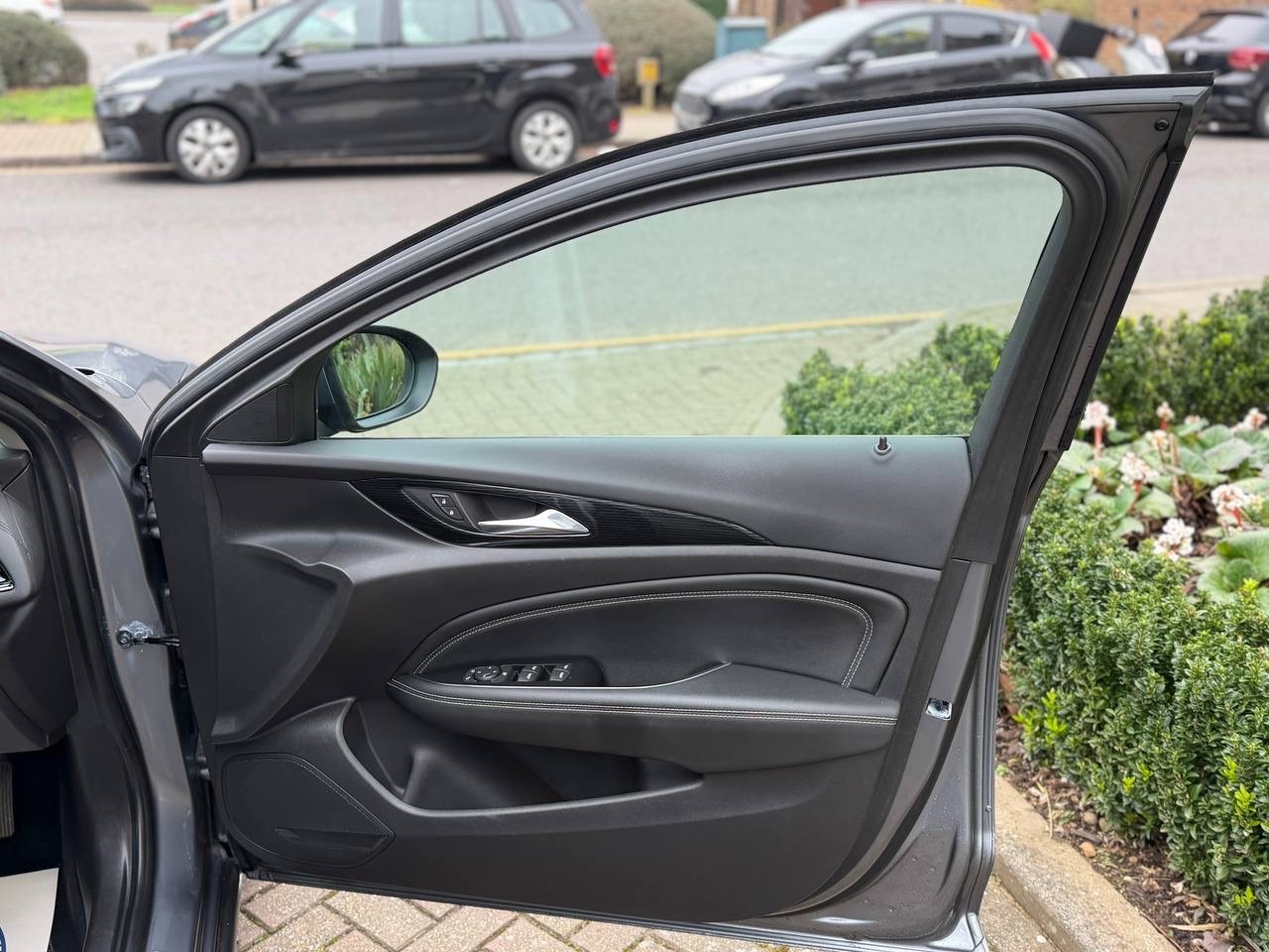 Used Vauxhall Insignia 2017 for sale - 77798556: Photo 16