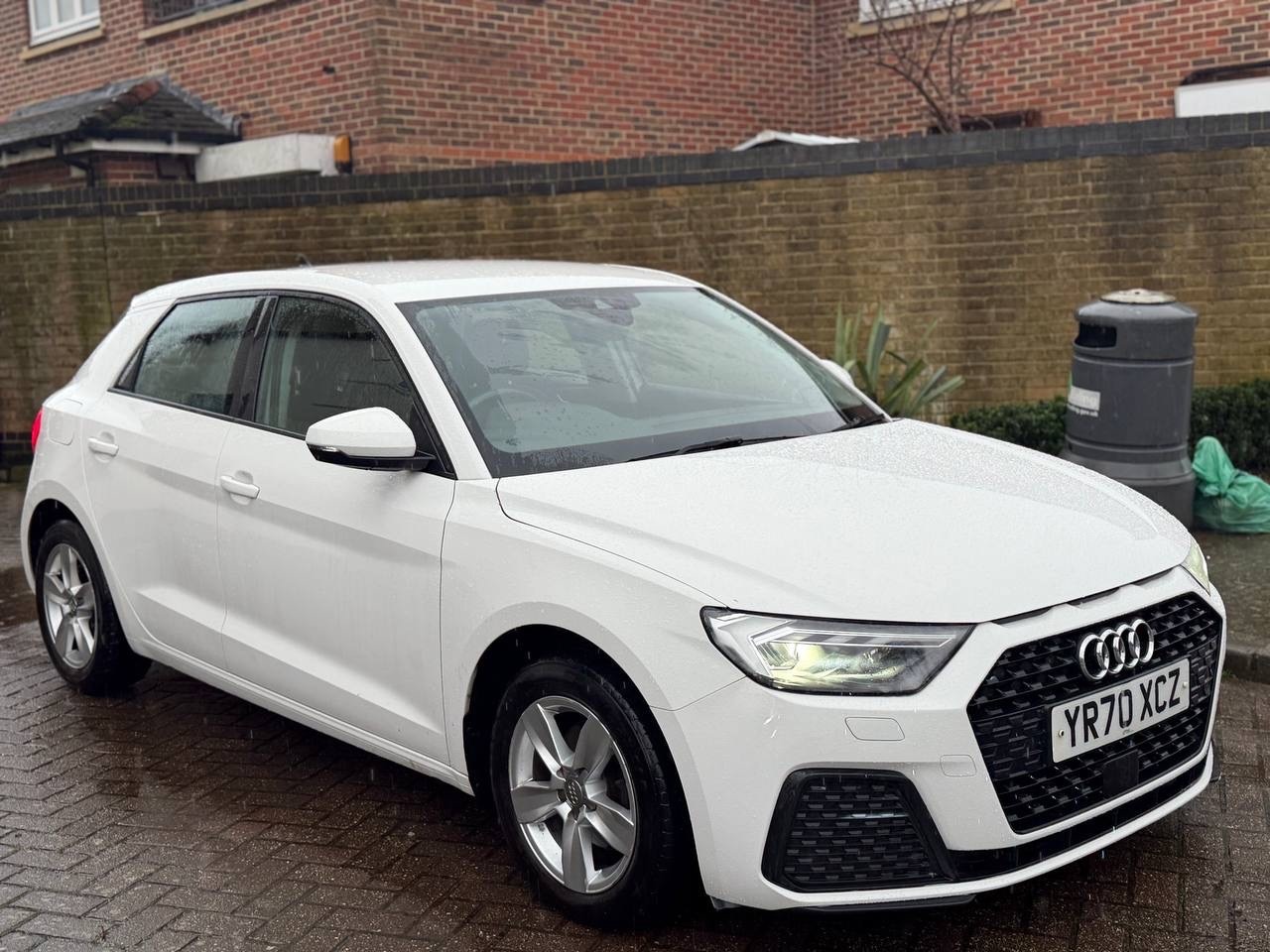Used Audi A1 for sale - 77532708: Photo 2