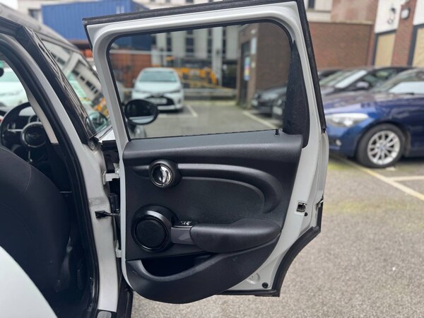 Used MINI Hatch 2018 for sale - 75116625: Photo 16