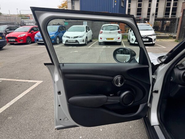 Used MINI Hatch 2018 for sale - 75116625: Photo 17