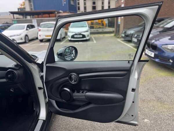 Used MINI Hatch 2018 for sale - 75116625: Photo 18