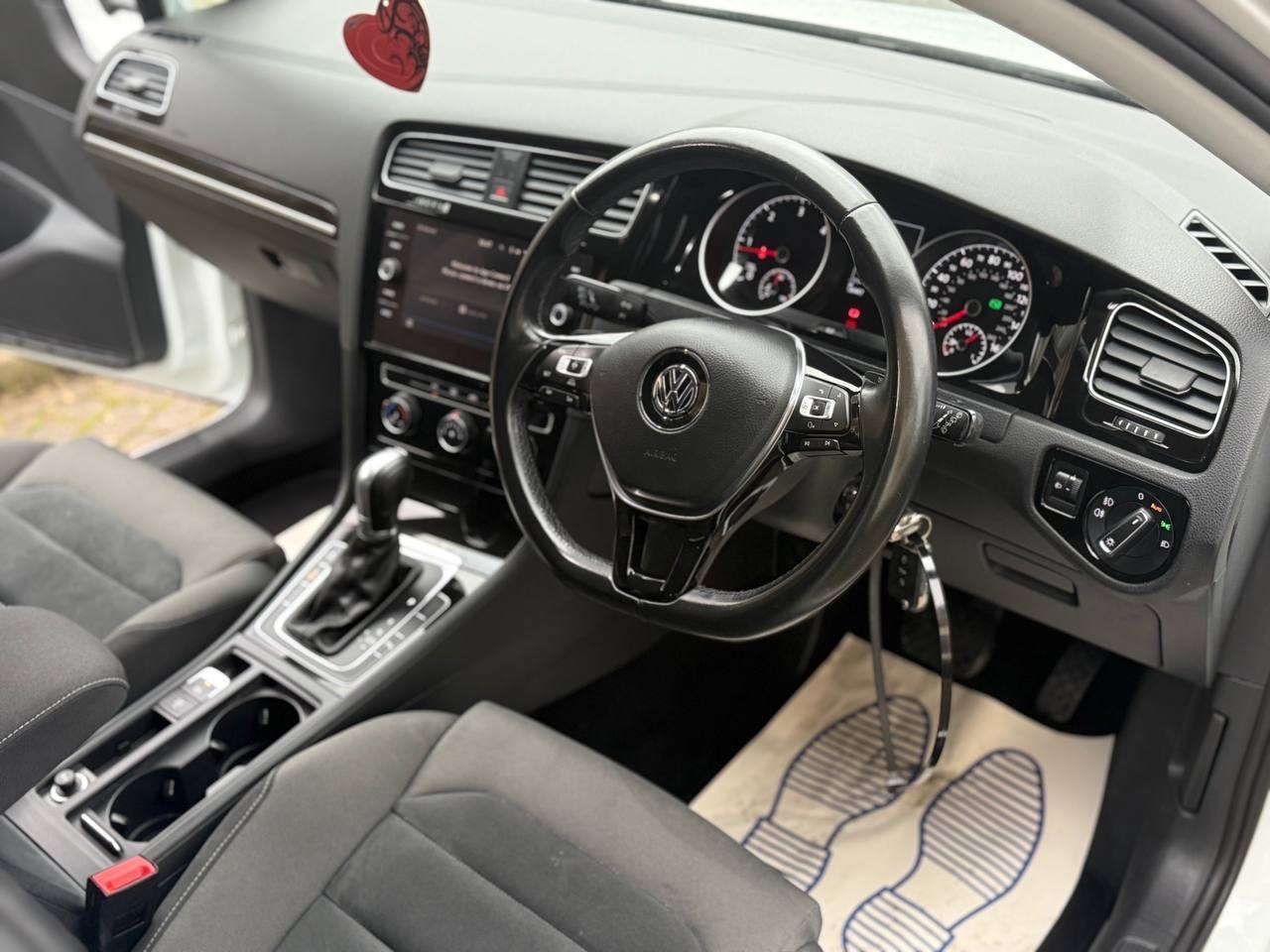 Used Volkswagen Golf 2018 for sale - 78052983: Photo 8