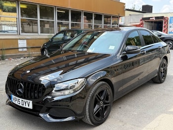 2015 (15) - 2015 Mercedes-Benz C200 SE 2.0 Automatic 4-Door