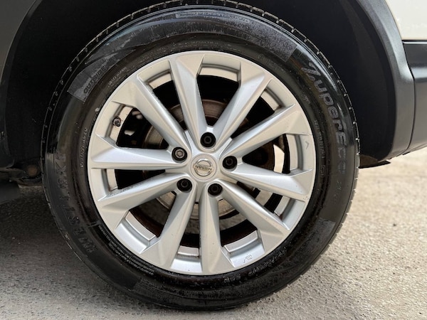 Used Nissan Qashqai 2014 for sale - 75653389: Photo 17