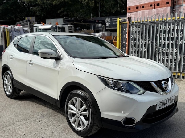 Used Nissan Qashqai 2014 for sale - 75653389: Photo 2