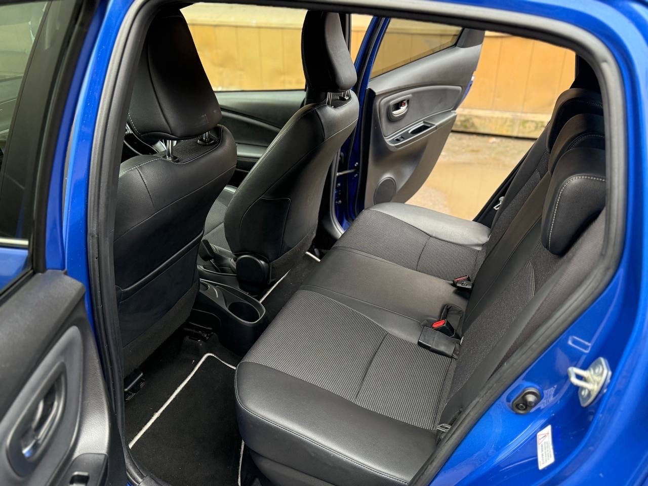 Used Toyota Yaris for sale - 76726162: Photo 10