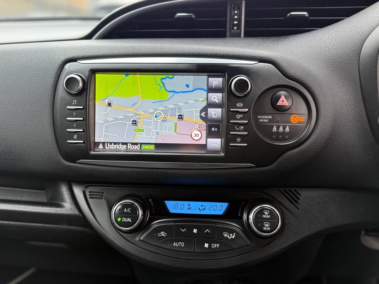 Used Toyota Yaris for sale - 76726162: Photo 14