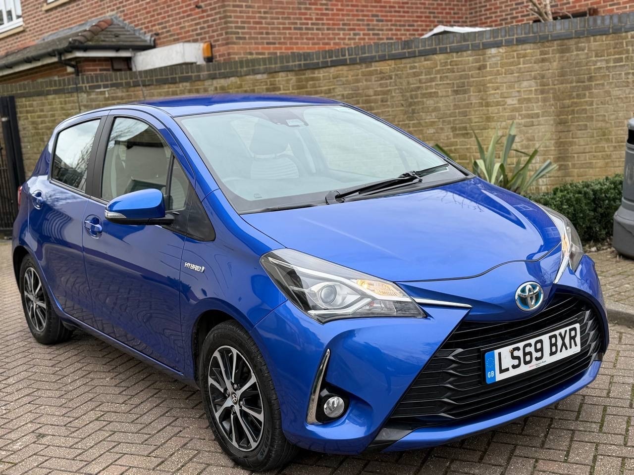 Used Toyota Yaris 2019 for sale - 77643585: Photo 2