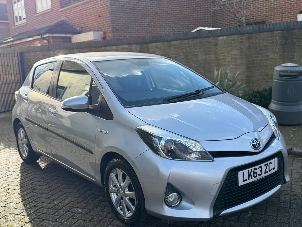 Used Toyota Yaris 2014 for sale - 77395296: Photo 2