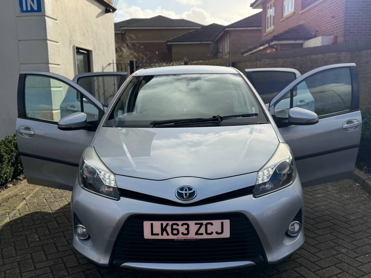 Used Toyota Yaris 2014 for sale - 77395296: Photo 5