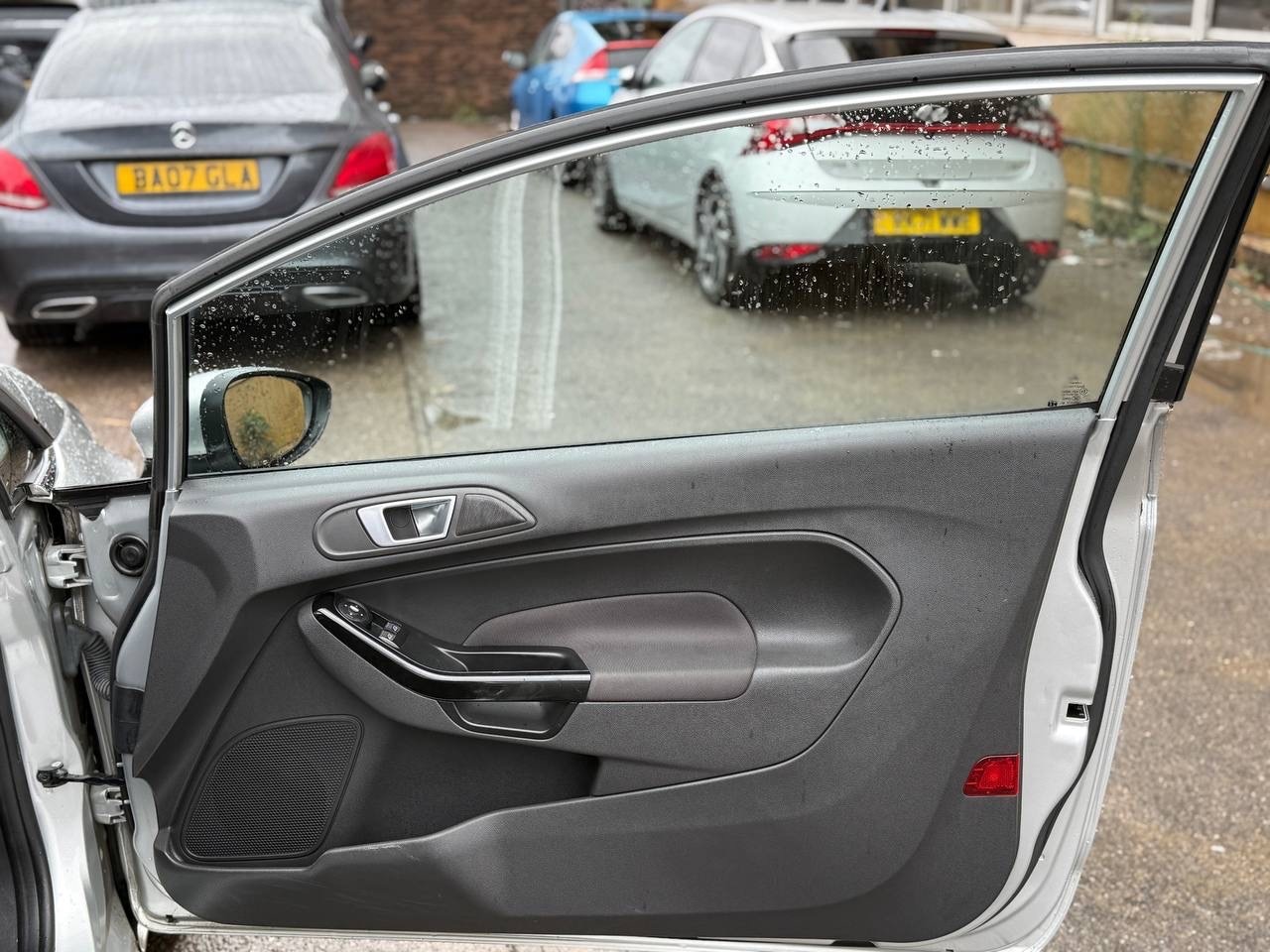 Used Ford Fiesta 2013 for sale - 77083685: Photo 7