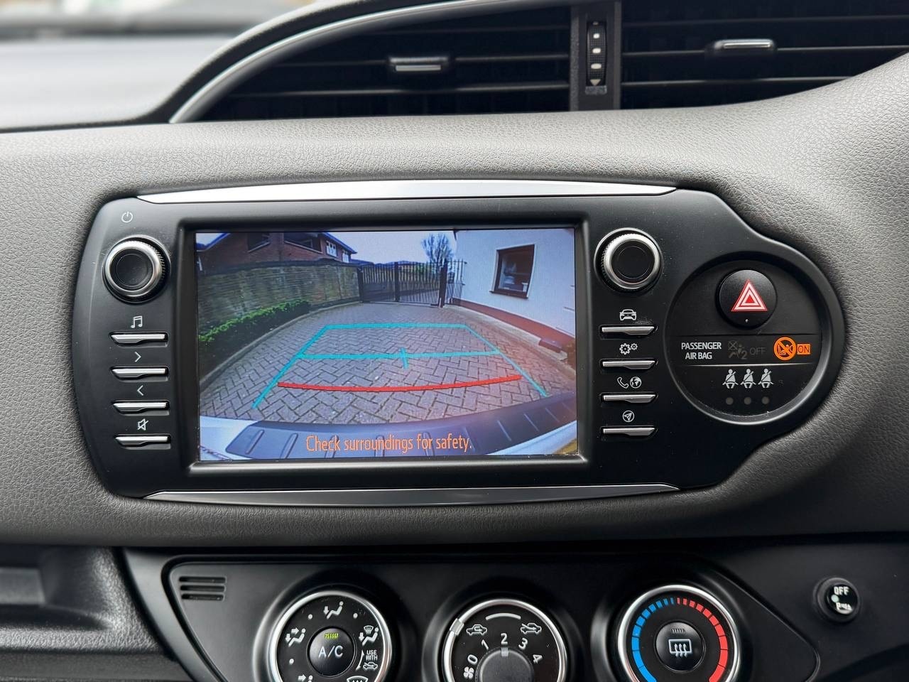 Used Toyota Yaris 2018 for sale - 78131469: Photo 15