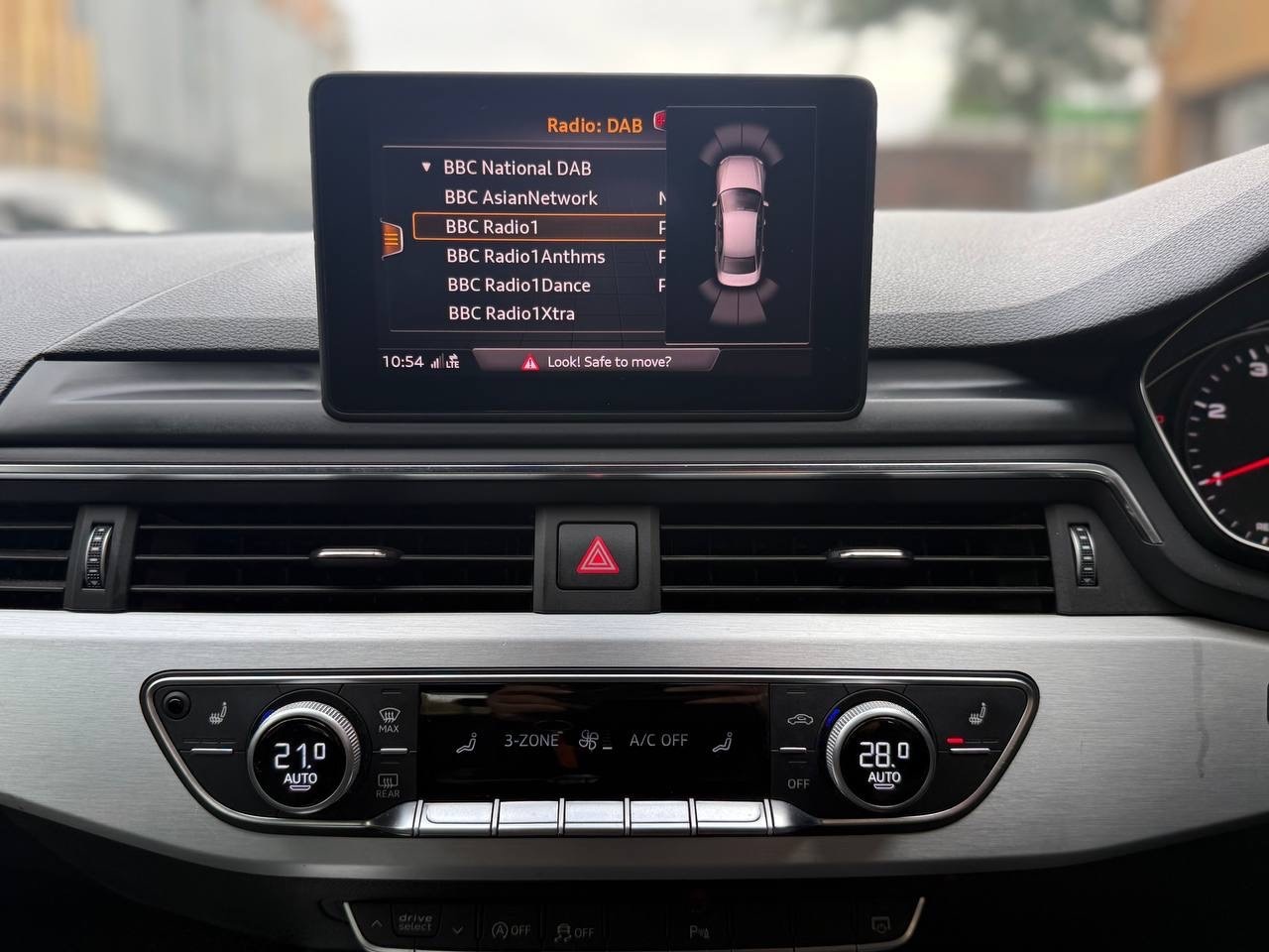 Used Audi A4 2018 for sale - 76319766: Photo 14