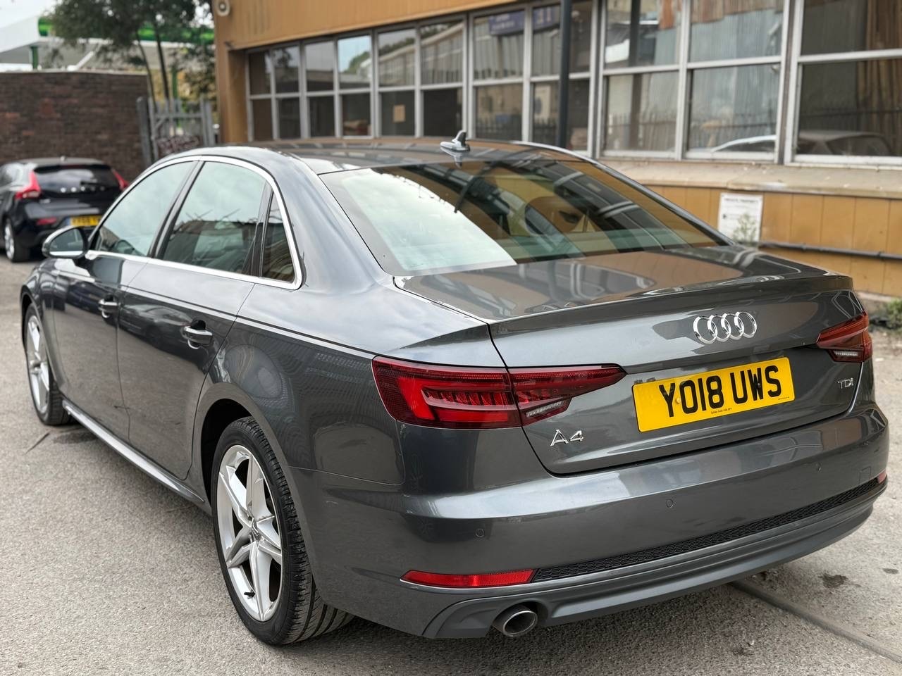 Used Audi A4 2018 for sale - 76319766: Photo 4