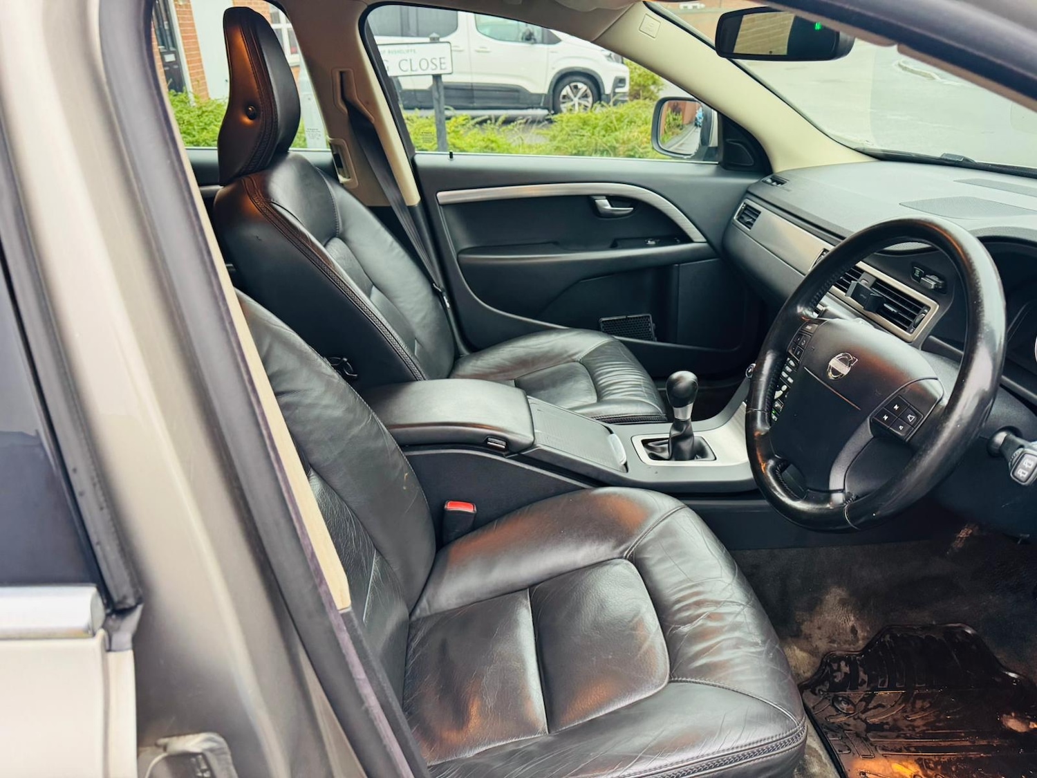 Used Volvo XC70 2009 for sale - 77453685: Photo 8