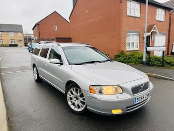 Used Volvo V70 2006 for sale - 77340329: Photo